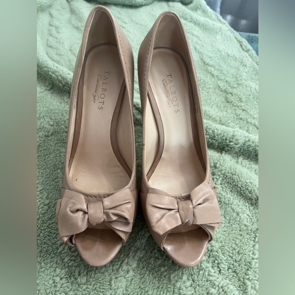 Talbots Women’s Peep Toe Heels